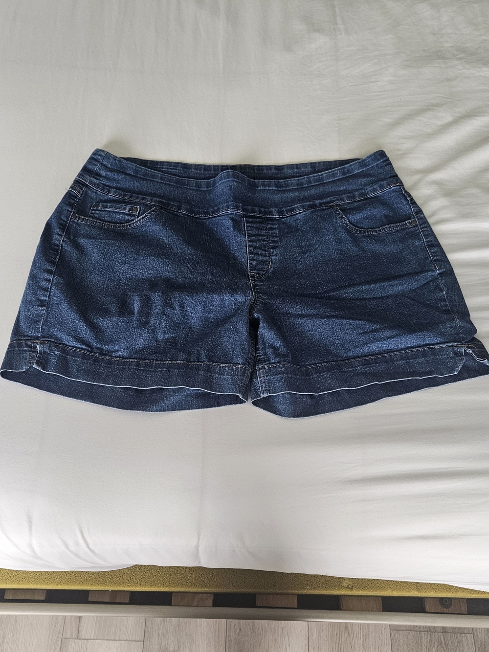 Womans Architect Jean Shorts